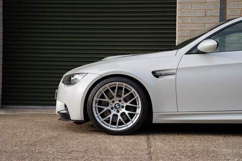 BMW M3 iV8 Competition - Large 45