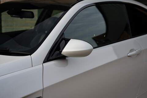 BMW M3 iV8 Competition - Large 43