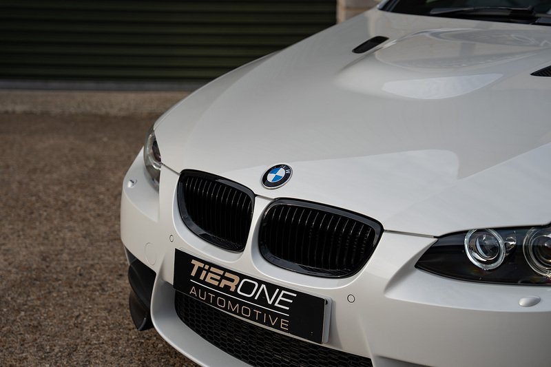 BMW M3 iV8 Competition - Large 40