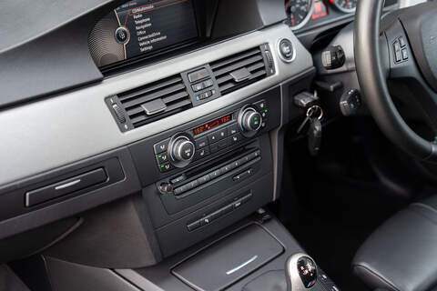 BMW M3 iV8 Competition - Large 14