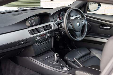 BMW M3 iV8 Competition - Large 4