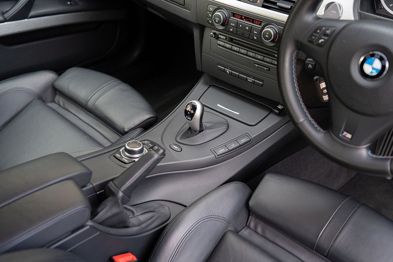 BMW M3 iV8 Competition - Large 11