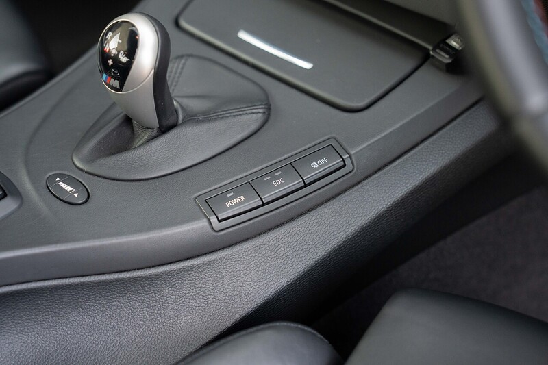 BMW M3 iV8 Competition - Large 37