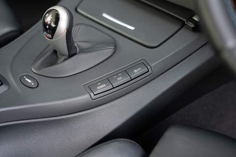 BMW M3 iV8 Competition - Large 37