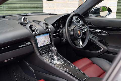 Porsche 718 Cayman T GTS - Large 4