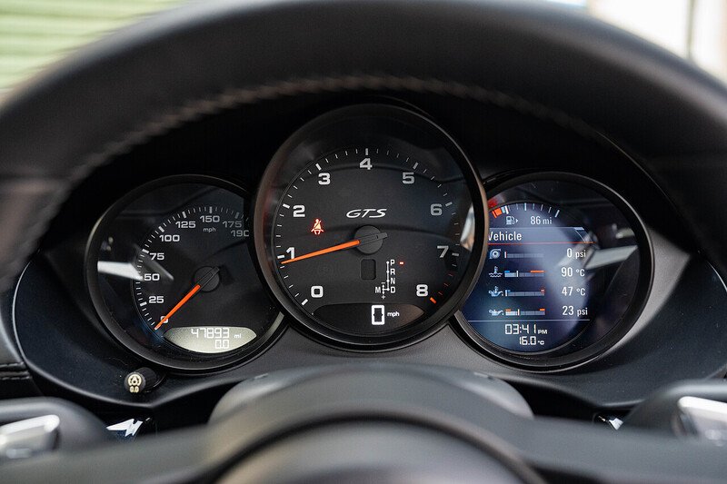 Porsche 718 Cayman T GTS - Large 32