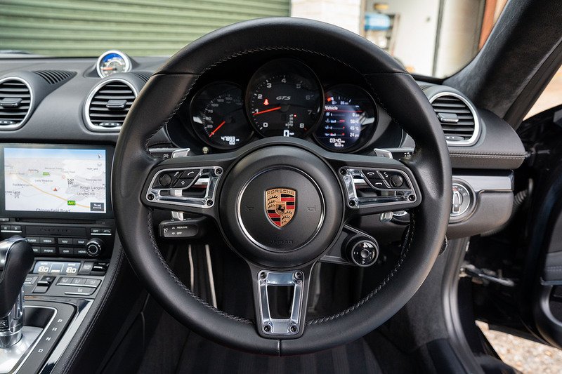 Porsche 718 Cayman T GTS - Large 12