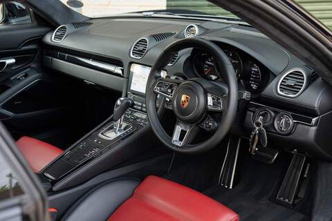 Porsche 718 Cayman T GTS - Large 31
