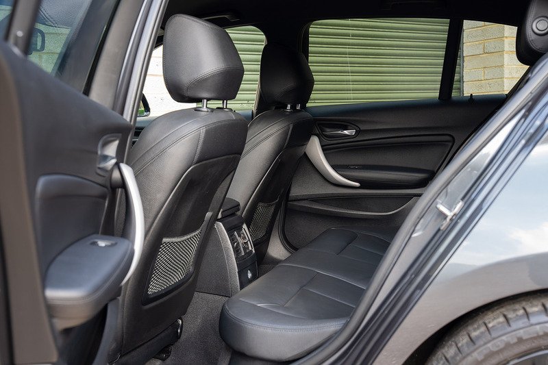 BMW 1 Series M140i - Large 15