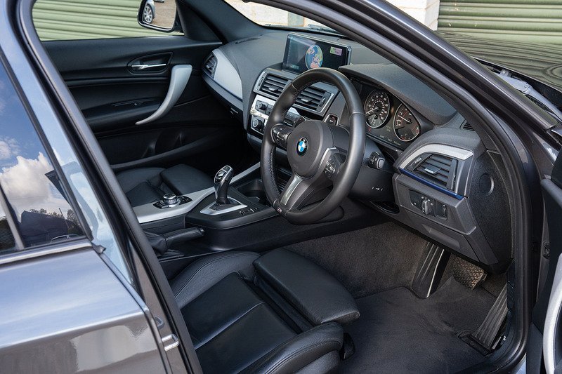 BMW 1 Series M140i - Large 10