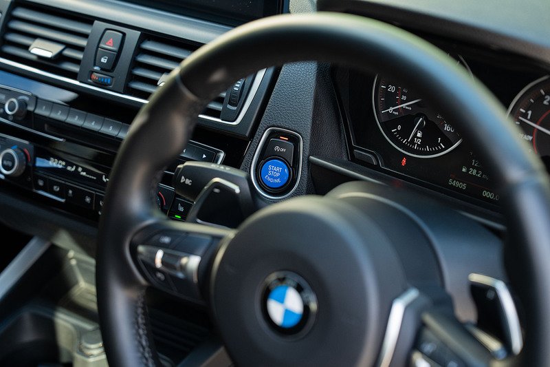 BMW 1 Series M140i - Large 14