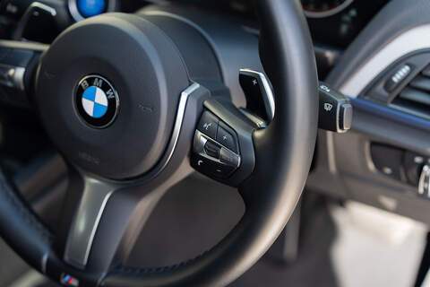 BMW 1 Series M140i - Large 23