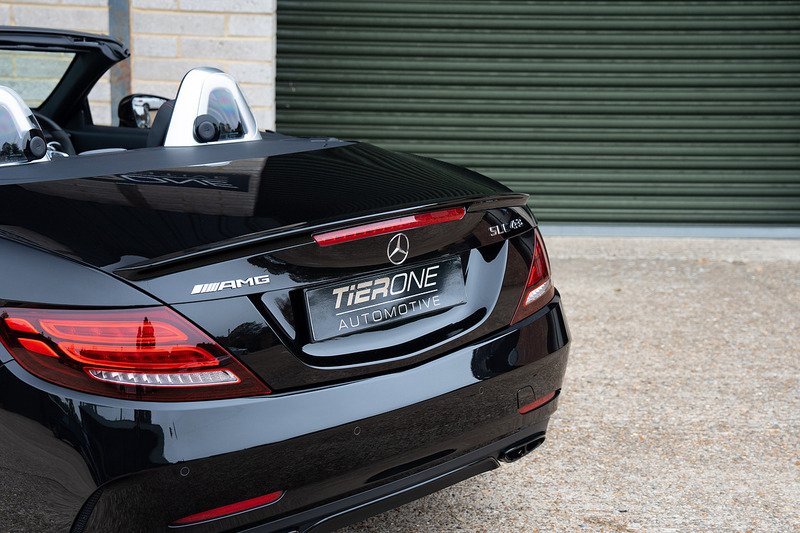 Mercedes-Benz SLC SLC43 V6 AMG - Large 25