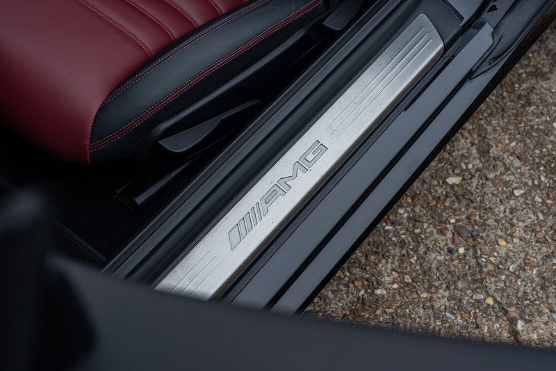 Mercedes-Benz SLC SLC43 V6 AMG - Large 32