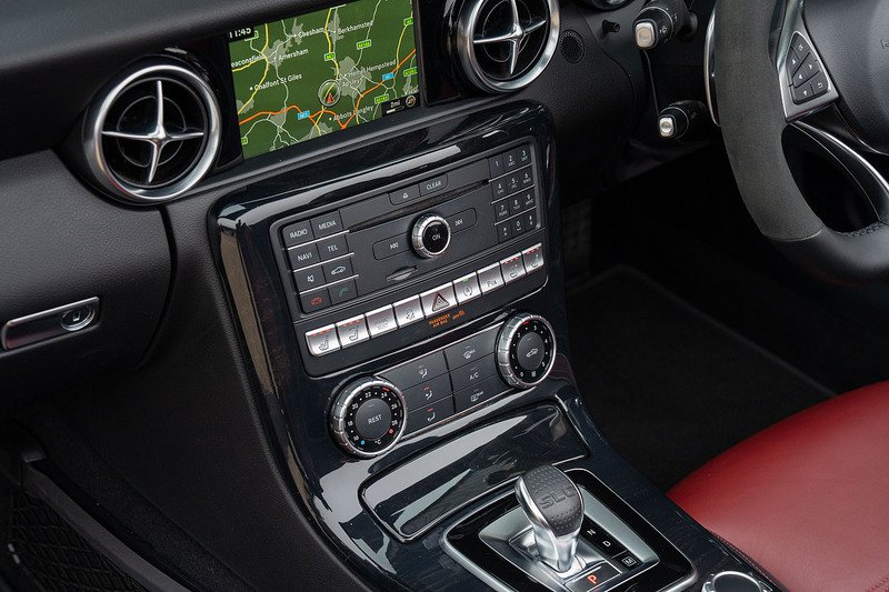 Mercedes-Benz SLC SLC43 V6 AMG - Large 45