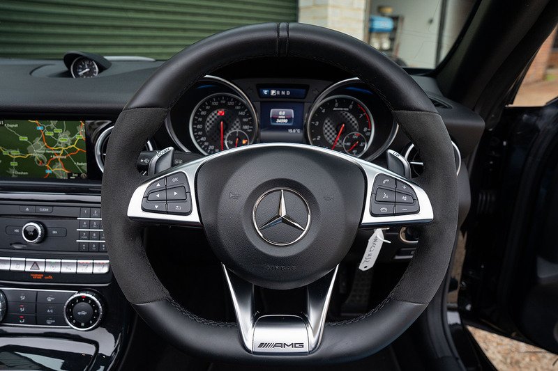 Mercedes-Benz SLC SLC43 V6 AMG - Large 29