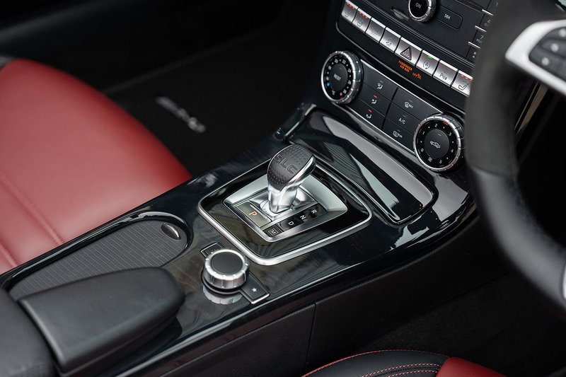 Mercedes-Benz SLC SLC43 V6 AMG - Large 11