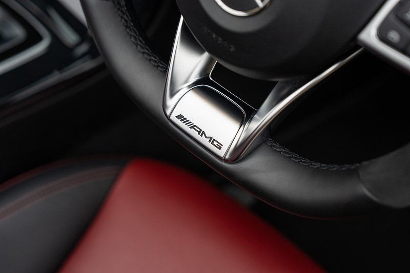 Mercedes-Benz SLC SLC43 V6 AMG - Large 33
