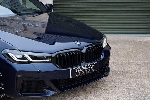 BMW 5 Series 530d MHT M Sport - Large 38