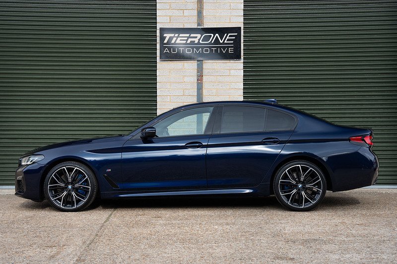 BMW 5 Series 530d MHT M Sport - Large 9