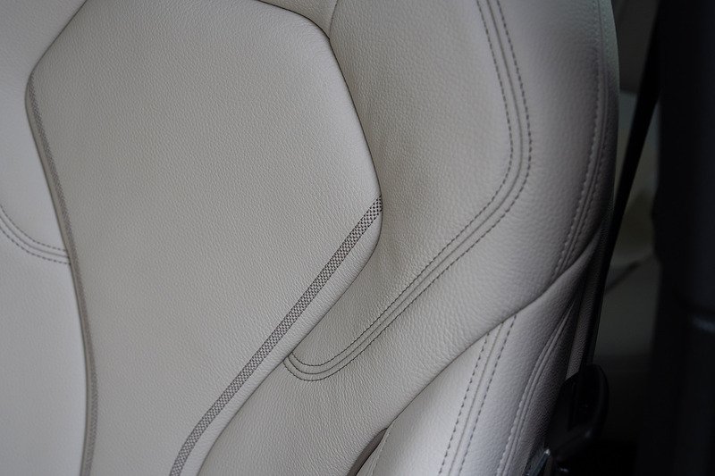 BMW 5 Series 530d MHT M Sport - Large 31