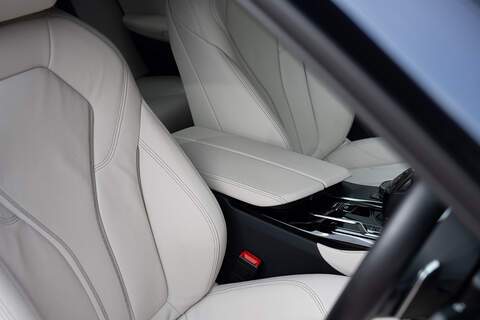 BMW 5 Series 530d MHT M Sport - Large 20
