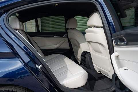 BMW 5 Series 530d MHT M Sport - Large 5