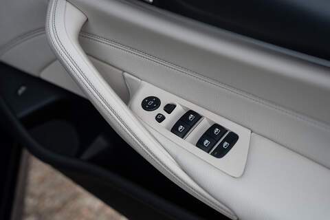 BMW 5 Series 530d MHT M Sport - Large 32