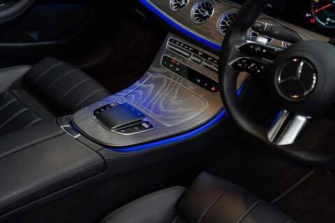 Mercedes-Benz E Class E400d AMG Line Night Edition - Large 22