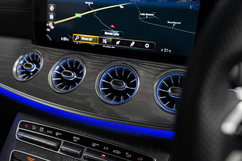 Mercedes-Benz E Class E400d AMG Line Night Edition - Large 18