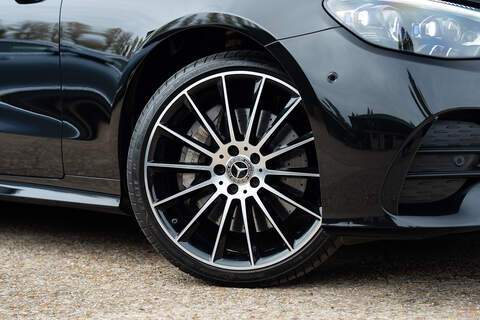 Mercedes-Benz E Class E400d AMG Line Night Edition - Large 42