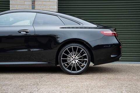 Mercedes-Benz E Class E400d AMG Line Night Edition - Large 29