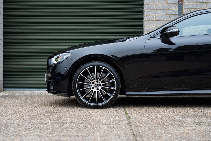 Mercedes-Benz E Class E400d AMG Line Night Edition - Large 28
