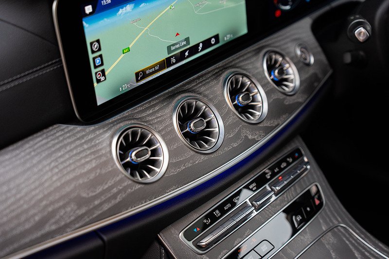 Mercedes-Benz E Class E400d AMG Line Night Edition - Large 34