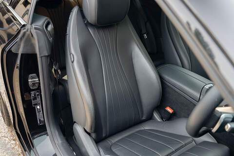 Mercedes-Benz E Class E400d AMG Line Night Edition - Large 23