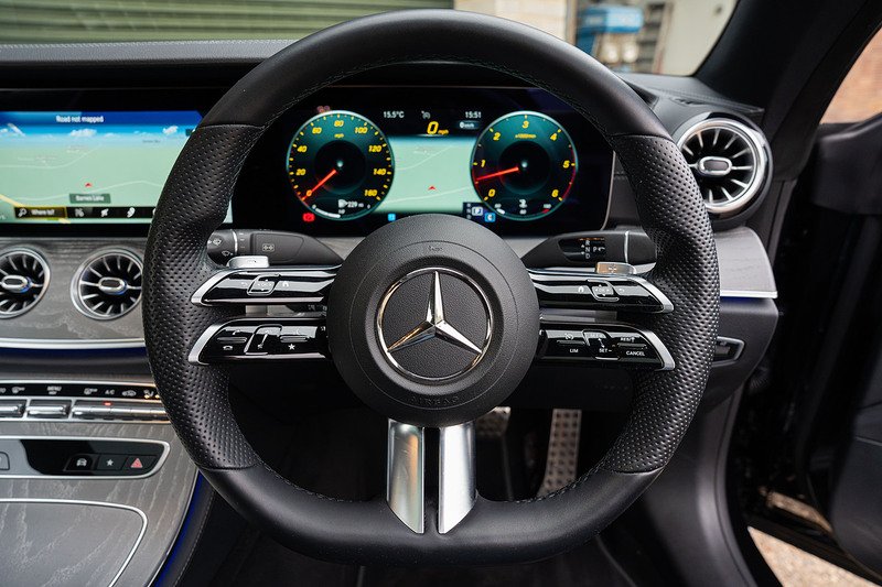 Mercedes-Benz E Class E400d AMG Line Night Edition - Large 14