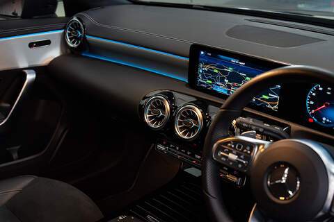 Mercedes-Benz A Class A200 AMG Line Edition - Large 35