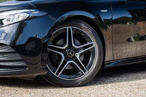 Mercedes-Benz A Class A200 AMG Line Edition - Large 6