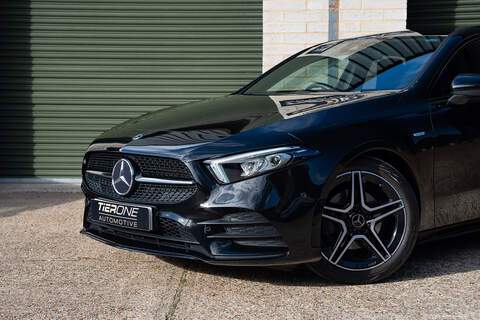 Mercedes-Benz A Class A200 AMG Line Edition - Large 39