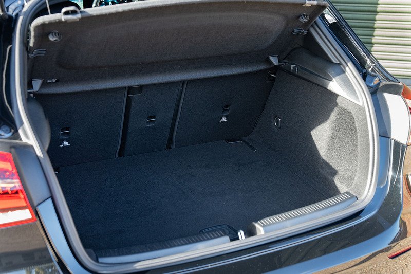 Mercedes-Benz A Class A200 AMG Line Edition - Large 42