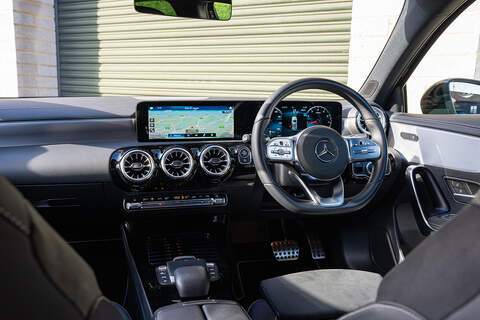Mercedes-Benz A Class A200 AMG Line Edition - Large 4