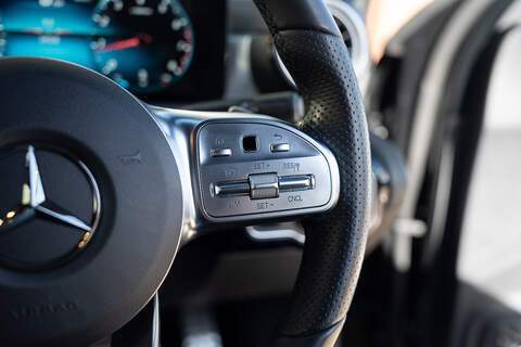 Mercedes-Benz A Class A200 AMG Line Edition - Large 27