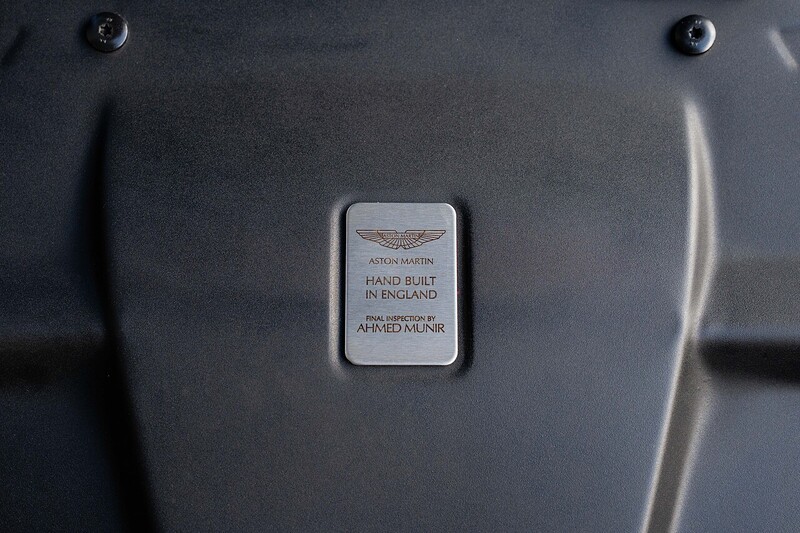 Aston Martin Vanquish V12 Volante - Large 62