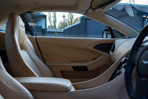 Aston Martin Vanquish V12 Volante - Large 48