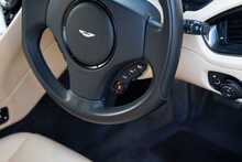 Aston Martin Vanquish V12 Volante - U798