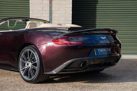 Aston Martin Vanquish V12 Volante - Large 51