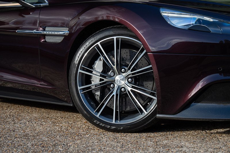 Aston Martin Vanquish V12 Volante - Large 60