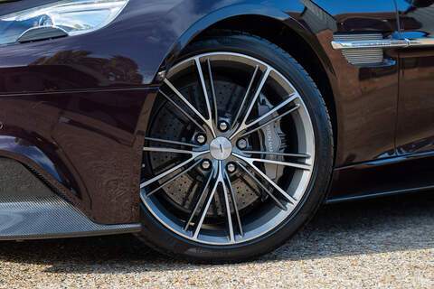 Aston Martin Vanquish V12 Volante - Large 6