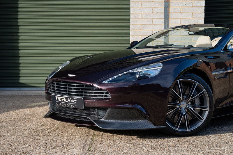 Aston Martin Vanquish V12 Volante - Large 52