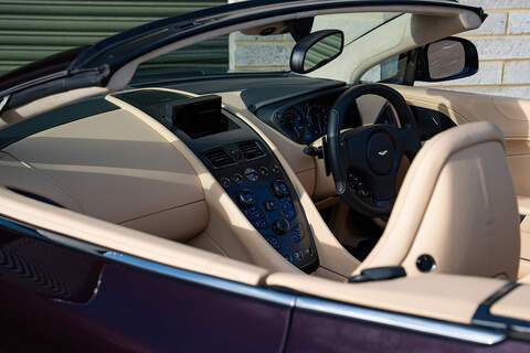 Aston Martin Vanquish V12 Volante - Large 32